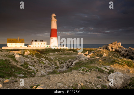 Portland Bill Leuchtturm an der Küste von Dorset, die für Stein abgebaut wurde Stockfoto