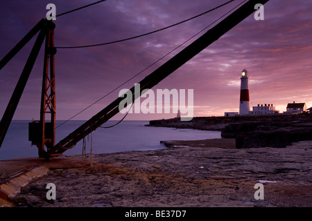 Portland Bill Leuchtturm an der Küste von Dorset, die für Stein abgebaut wurde Stockfoto