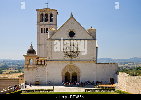 Basilica di San Francesco und Kloster in Assisi, Umbrien, Italien, Europa Stockfoto