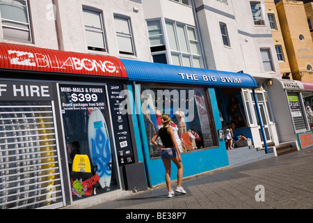 Surf-Shops auf der Campbell Parade am Bondi Beach. Sydney, New South Wales, Australien Stockfoto