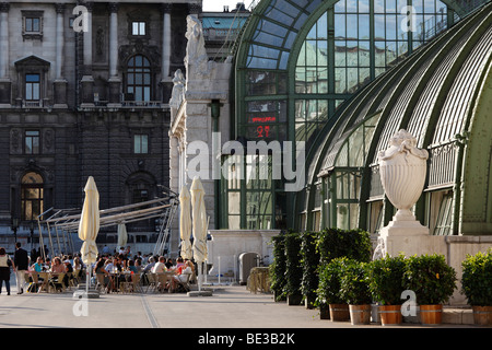 Cafe Palmenhaus palm House im Burggarten Burg Garten, Wien, Österreich, Europa Stockfoto