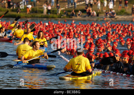 Triathlon, ab Zeile des Förderwettbewerbs schwimmen, Ironman Germany, Frankfurt, Hessen, Deutschland, Europa Stockfoto