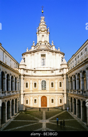 Innenhof des Studium Urbis, Palazzo della Sapienza, Kirche von Sant ' Ivo Alla Sapienza, Rom, Latium, Italien, Europa Stockfoto