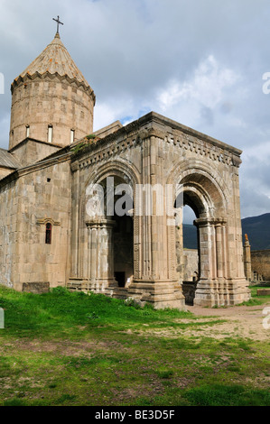 Historische armenische orthodoxe Kirche Tatev Kloster in der Nähe von Goris, Armenien, Asien Stockfoto