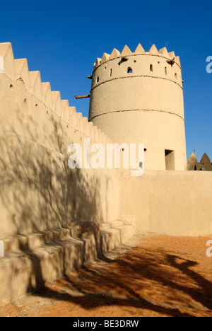 Sultan bin Zayed oder Al Sharqi Fort in Al Ain Oasis, Emirat Abu Dhabi, Vereinigte Arabische Emirate, Arabien, Nahost, Westasien Stockfoto