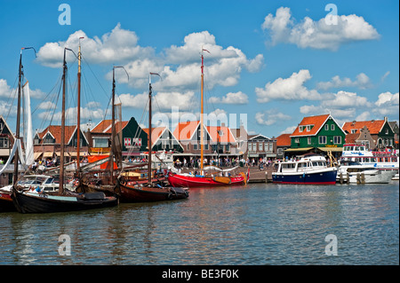 Boote in Volendam, Holland Stockfoto