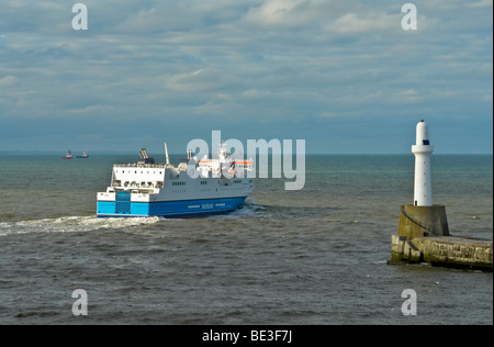 Die Northlink Fähre Hjaltland Aberdeen Harbour in Schottland nach Kirkwall auf Orkney und Shetland Lerwick gebunden Stockfoto