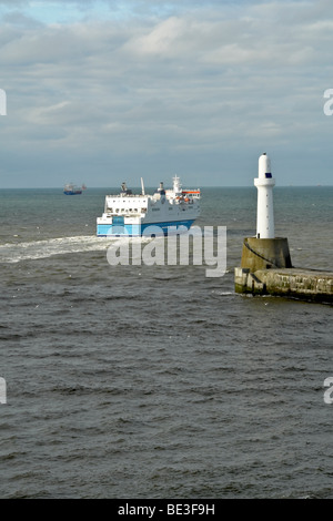 Die Northlink Fähre Hjaltland Aberdeen Harbour in Schottland nach Kirkwall auf Orkney und Shetland Lerwick gebunden Stockfoto