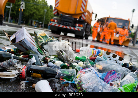 Berliner Stadtreinigung nach der Parade des Christopher Street Day, CSD, 2009, Berlin, Deutschland, Europa Stockfoto