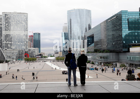 Blick von der Grande Arche, La Défense, das Business-Center, Paris, Frankreich, Europa Stockfoto