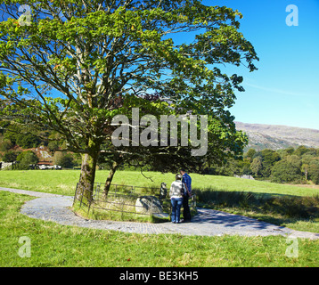 Beddgelert (Gelert Grab) in das Dorf Beddgelert, North Wales, UK Stockfoto