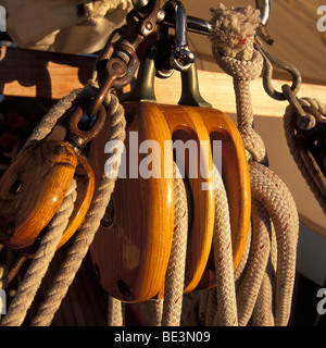 Blöcke auf Yacht Stockfoto