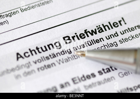 Pen mit Stimmzettel, Bundestagswahl 2009, Briefwahl Stockfoto