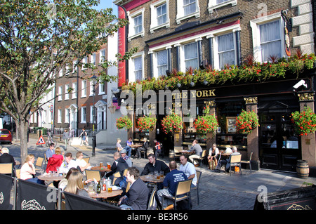 19. Century The York Pub, Islington High Street, Islington, London Borough of Islington, Greater London, England, Großbritannien Stockfoto