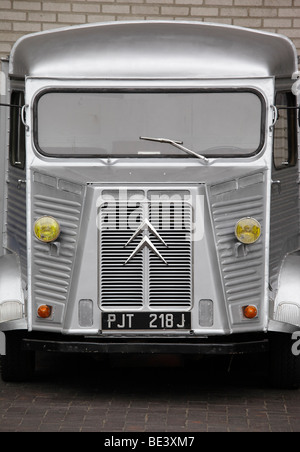 Antike Citroen Van parkten außerhalb National Theatre London 2 Stockfoto