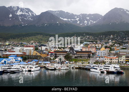 Ansicht von Ushuaia aus Antarktis gebunden Expeditionsschiff Stockfoto