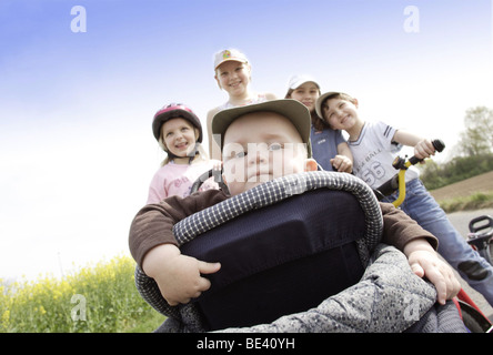 GESCHWISTER Stockfoto