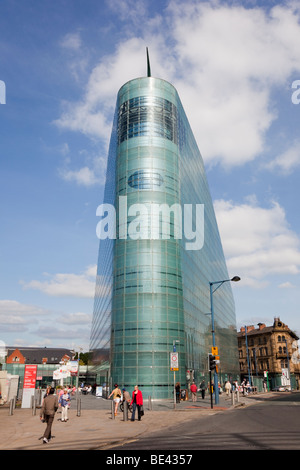 Corporation Street, Manchester, England, Vereinigtes Königreich, Europa. Urbis Ausstellungszentrum im modernen Glasbau im Zentrum Stadt Stockfoto