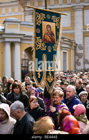 Orthodoxe Gläubige, die Teilnahme an der Prozession, St. Petersburg, Russland Stockfoto