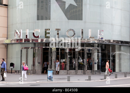 außen schön Etoile ein Einkaufszentrum in der Stadt entlang der Avenue Jean Medecin Nizza, Südfrankreich Stockfoto