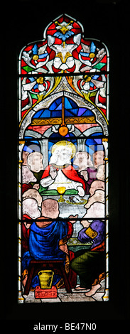 Ein Glasfenster Darstellung das letzte Abendmahl, St. Johannes-Evangelist-Kirche-Washingborough, Lincolnshire Stockfoto
