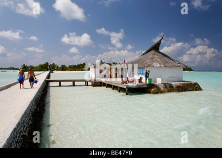 Tauchen Sie Euro-Divers, Shop, Steg, Malediven Insel, Süd Male Atoll, Malediven, Achipelago, Asien, Indischer Ozean Stockfoto