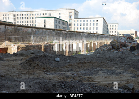 Erhaltene Stück der Berliner Mauer Stockfoto