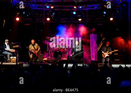 Die deutsche Band Spider Murphy Gang live am Openquer Festival in Zell am See, Schweiz Stockfoto