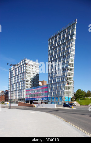 Apartments mit einem Park West in Liverpool UK Stockfoto