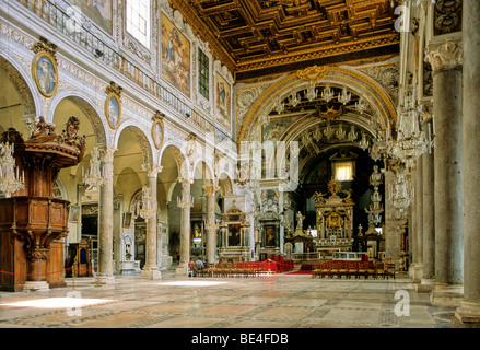 Kirchenschiff, Altar, Basilika von Santa Maria in Aracoeli, Rom, Latium, Italien, Europa Stockfoto