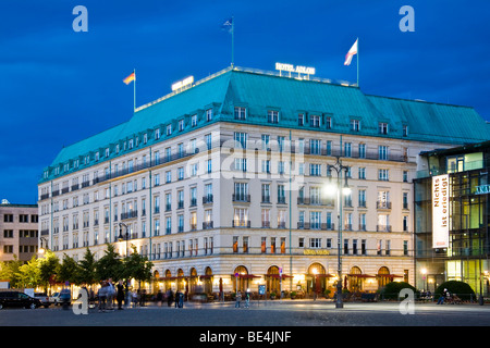 Hotel Adlon, Pariser Platz, Unter Den Linden, Mitte, Berlin, Deutschland, Europa Stockfoto