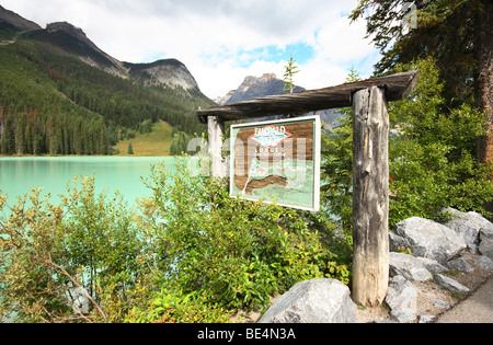 Wunderschöner Smaragdsee im Yoho National Park, British Columbia, Kanada Stockfoto