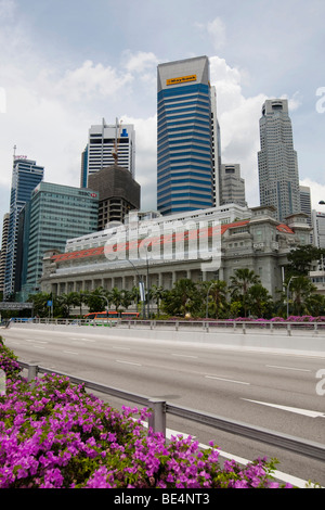 Skyline von Singapur, Banken, zentraler Geschäft Bezirk Maybank, HKGZ, THE FULLERTON HOTEL SINGAPORE, fünf-Sterne-Luxushotel, Singa Stockfoto