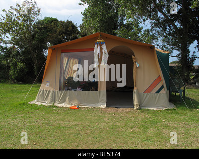 Camping in Le Vaugrat Campingplatz an der Nordwestküste von der Kanalinsel Guernsey Stockfoto