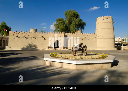 Sultan bin Zayed oder Al Sharqi Fort in Al Ain Oasis, Emirat von Abu Dhabi, Vereinigte Arabische Emirate, Arabien, Naher Osten, Nahost Stockfoto