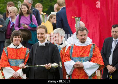 Anglikanischen Klerus, einschließlich Bishop von Hertford Rt Revd Christopher Foster Stockfoto