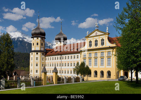 Stift Stams Kloster, Zisterzienser-Abtei, Mieminger Gebirge, Inntal-Tal, Tirol, Austria, Europe Stockfoto