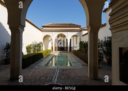 Patio De La Alberca, Alcazaba Burg, Malaga, Andalusien, Spanien, Europa Stockfoto