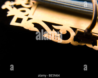 Eine 18 Karat Gold Hallmark auf einem Freimaurer Juwel. Stockfoto