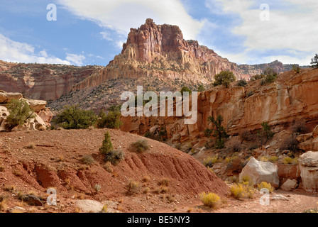 Blick auf goldene Kuppel, Scenic Drive, Capitol Reef National Park, Utah, USA Stockfoto