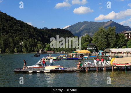 Landungsbrücken in Strobl, Wolfgangsee See, Salzkammergut, Oberösterreich, Österreich, Europa Stockfoto