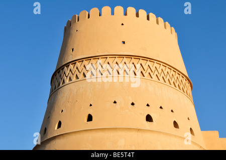 Historischen Adobe Festung Al Khandaq Fort oder Burg, Buraimi, Al Dhahirah Region, Sultanat Oman, Saudi-Arabien, Mittlerer Osten Stockfoto