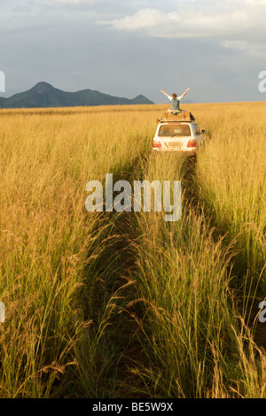 Land Cruiser im Kidepo Valley Nationalpark in Nord-Uganda. Stockfoto