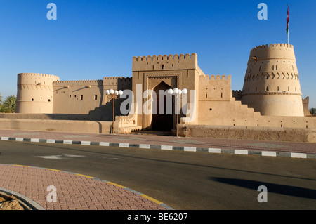 Historischen Adobe Festung Al Khandaq Fort oder Burg, Buraimi, Al Dhahirah Region, Sultanat Oman, Saudi-Arabien, Mittlerer Osten Stockfoto