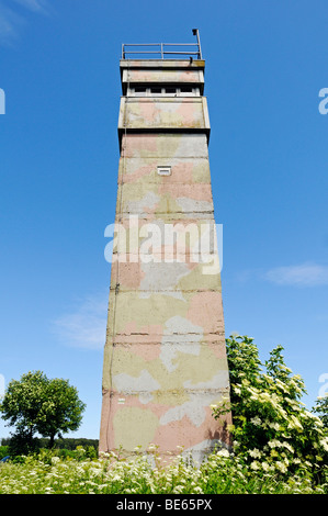 Beobachtungsturm der DDR an der ehemaligen innerdeutschen Grenze, Katharinenberg, Wendeleben, Thüringen, Deutschland, Europa Stockfoto