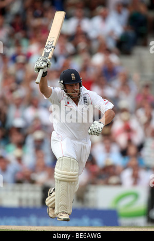 JONATHAN TROTT feiert seinen 5. Asche Testspiel der BRIT OVAL LONDON ENGLAND 22. August 2009 Stockfoto