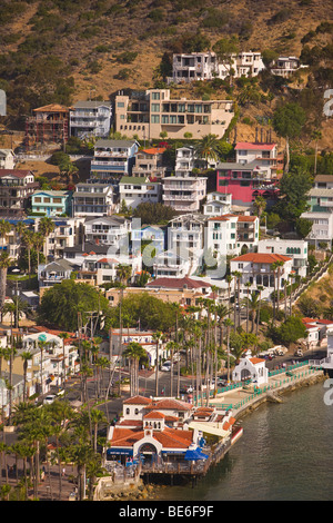 AVALON, Kalifornien, USA - Häuser in der Stadt von Avalon, Santa Catalina Island Stockfoto