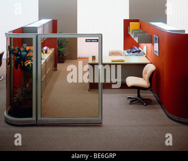 1980er Jahre Büro mit Glaswand Stockfoto