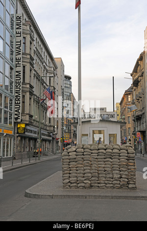 Ehemaliger Grenzübergang für Diplomaten in Berlin, Friedrichstraße Straße, Checkpoint Charlie, Berlin, Deutschland, Europa Stockfoto