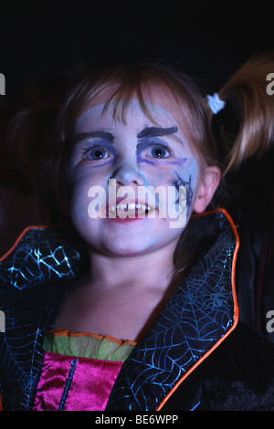 Kinder Halloween-Kostüm verkleidet Stockfoto